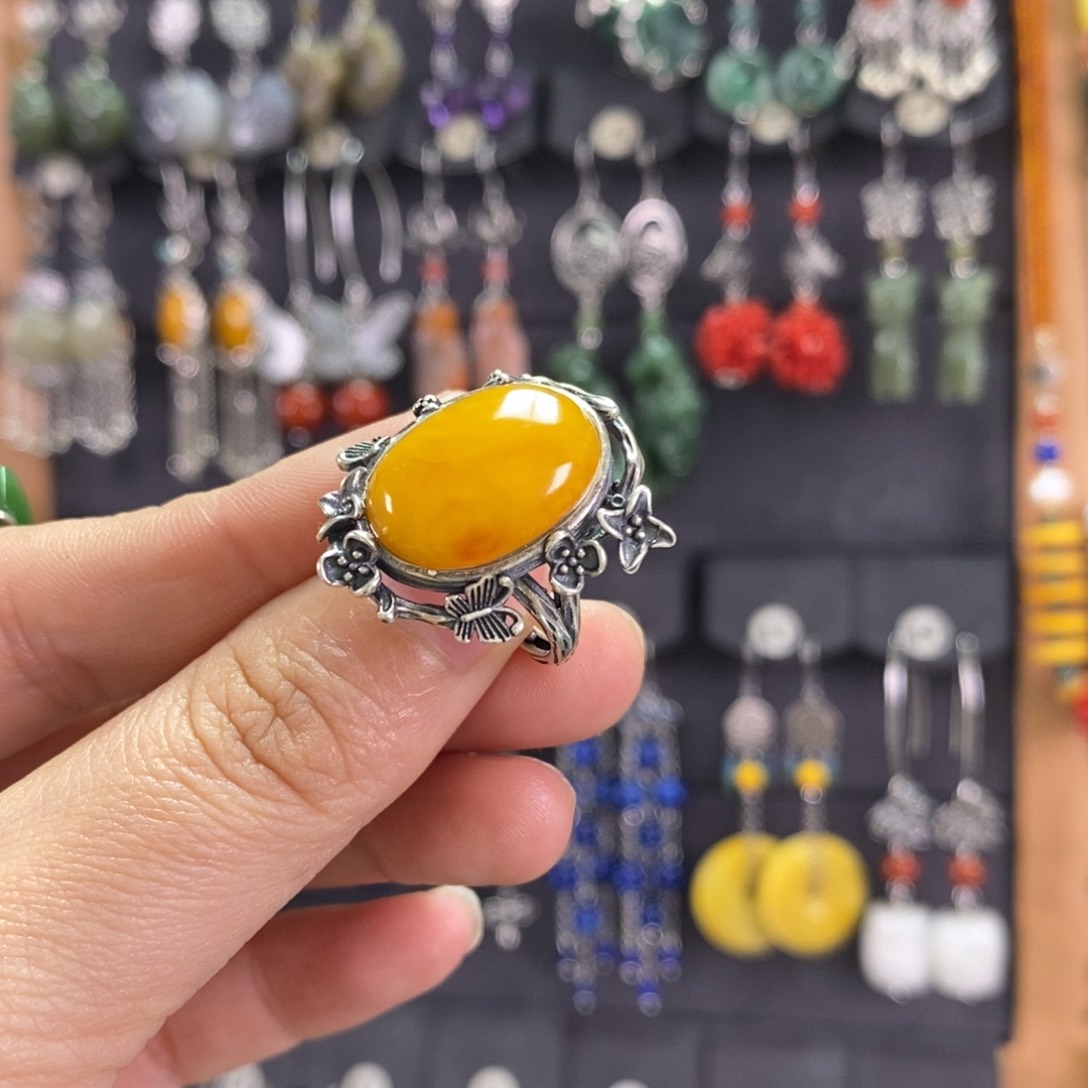 蜜蜡戒指银S925镶嵌遇****?X22