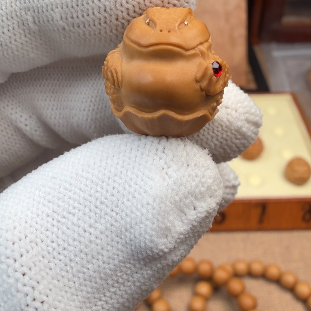 猴头核桃吊坠文太