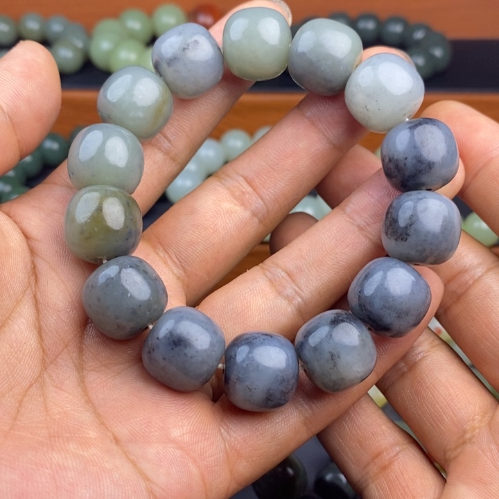 手串未镶嵌和田玉