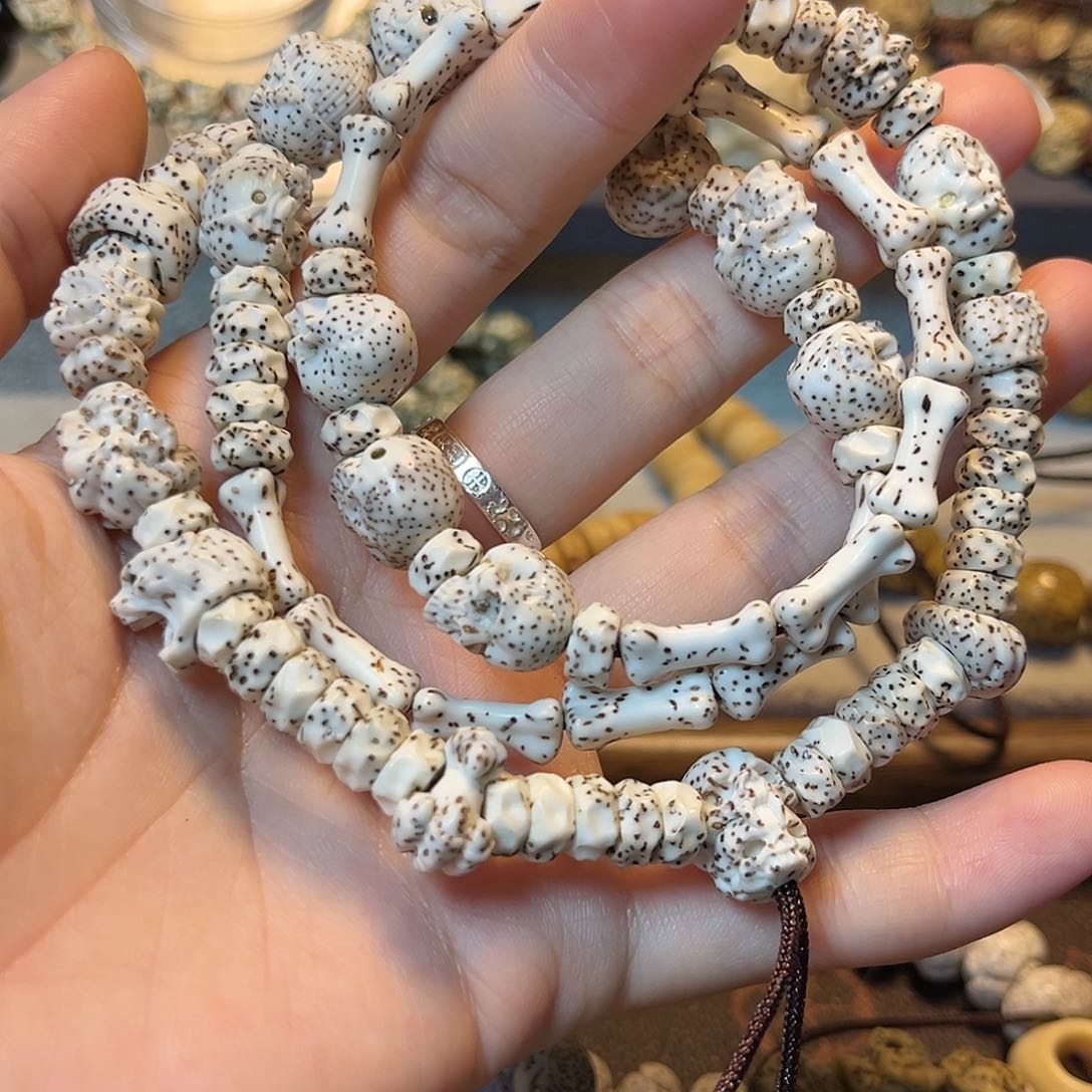 星月菩提吊坠幼****狮驼岭僵小鱼