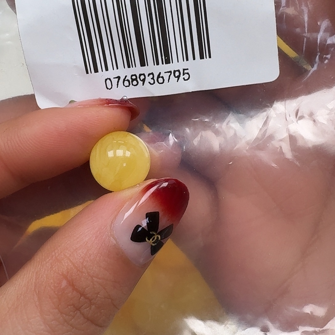 琥珀未镶嵌裸石悠悠