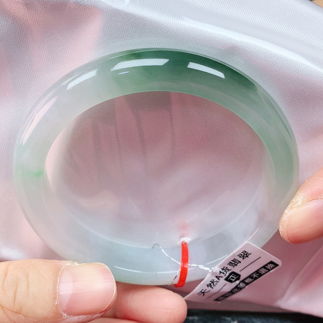 翡翠手镯未镶嵌55+贵