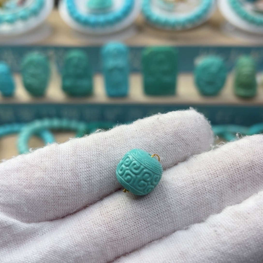 绿松石尺寸11.4未镶嵌