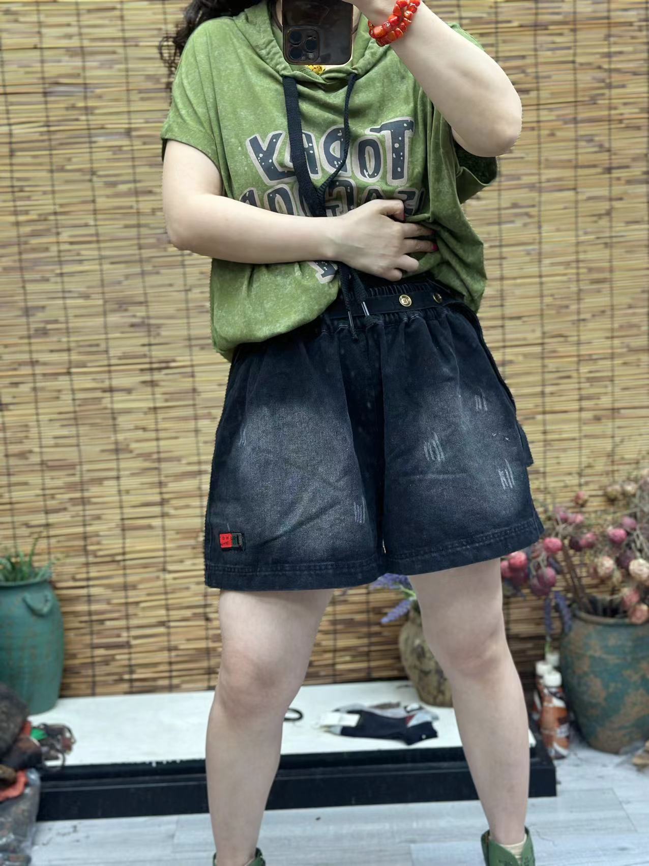 HY    裤脚贴标牛仔短裤