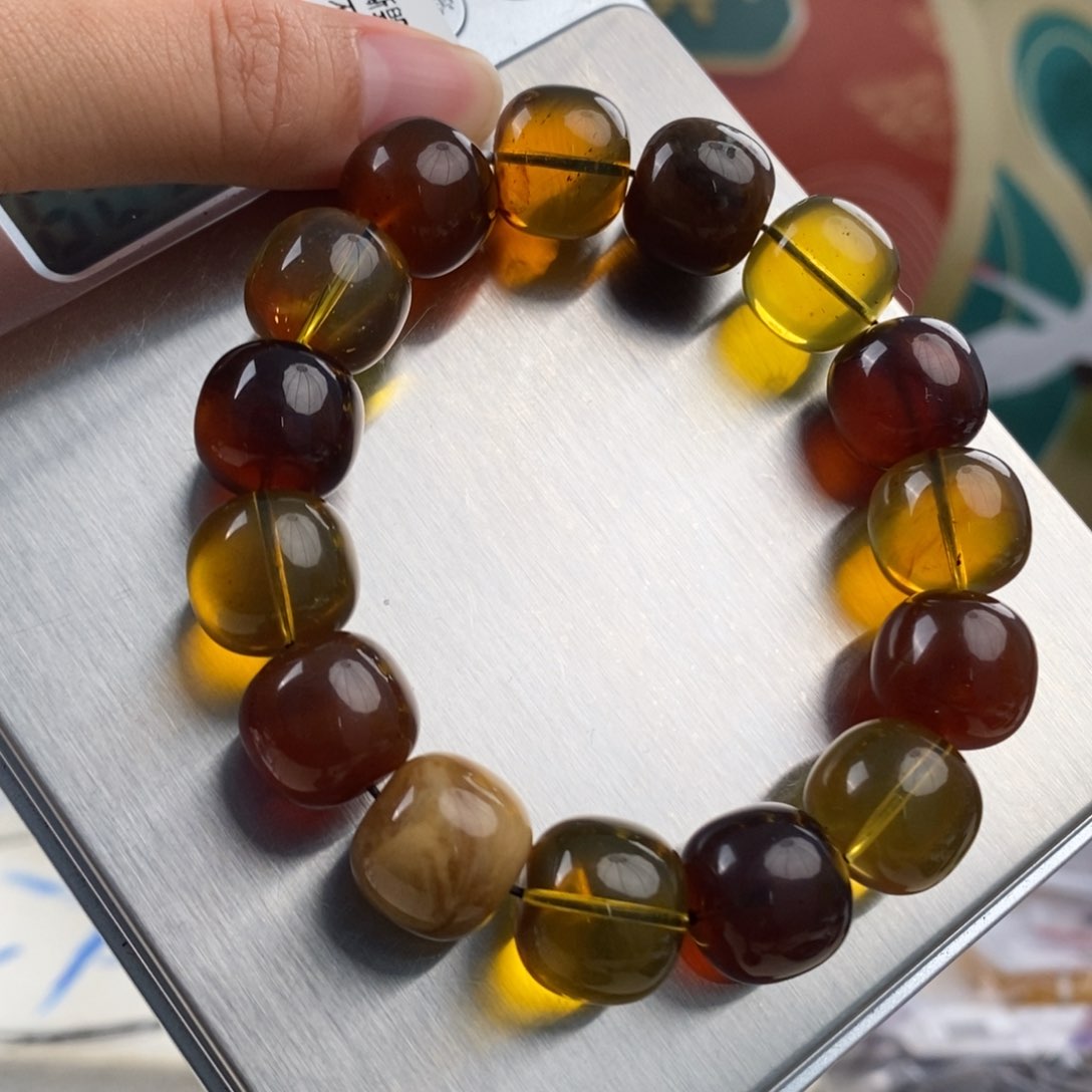 未镶嵌琥珀珠宝奇石