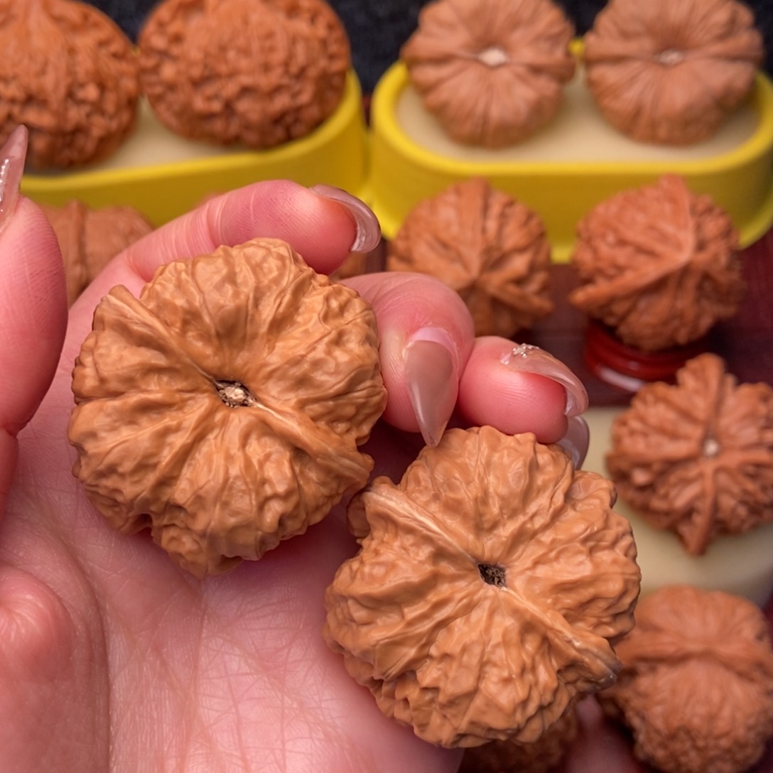 吊坠文玩核桃梅**川40蛤蟆头