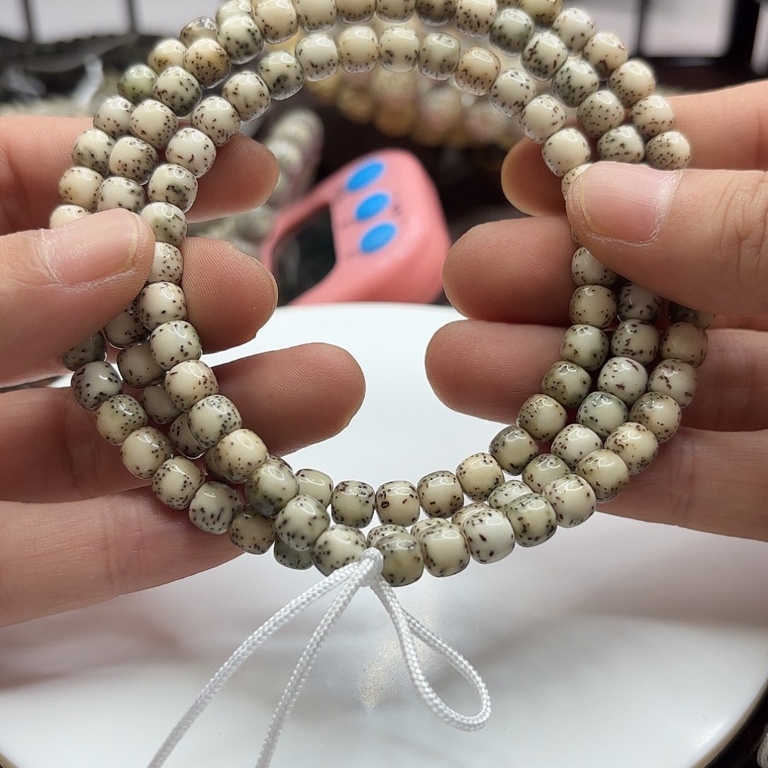 星月菩提手串76灰河豚大留白