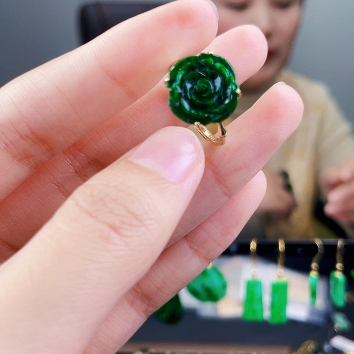 翡翠戒指银S925镶嵌饰品