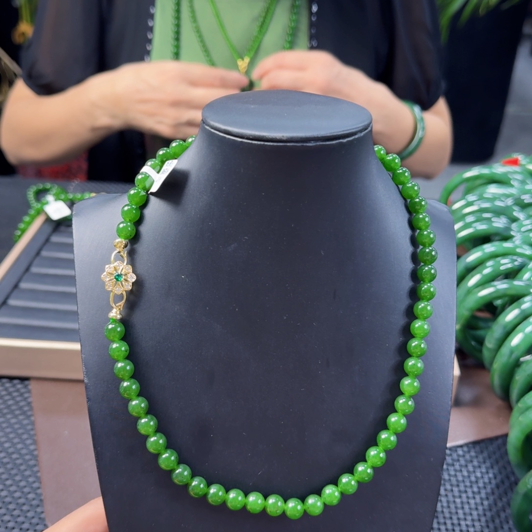 和田玉（碧玉）未镶嵌颈饰卡8