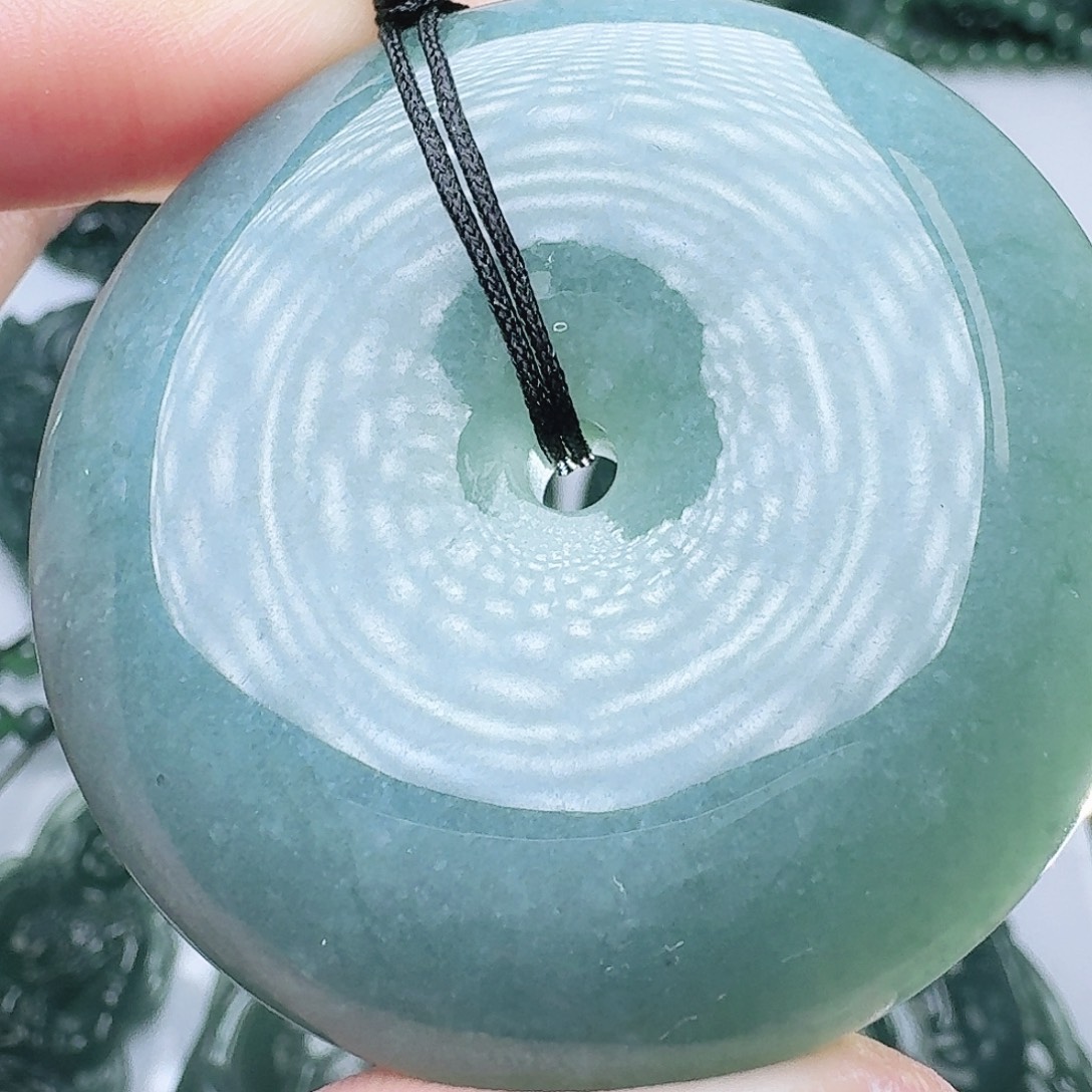 翡翠未镶嵌颈饰11