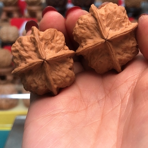 文玩核桃把件云南铁核桃