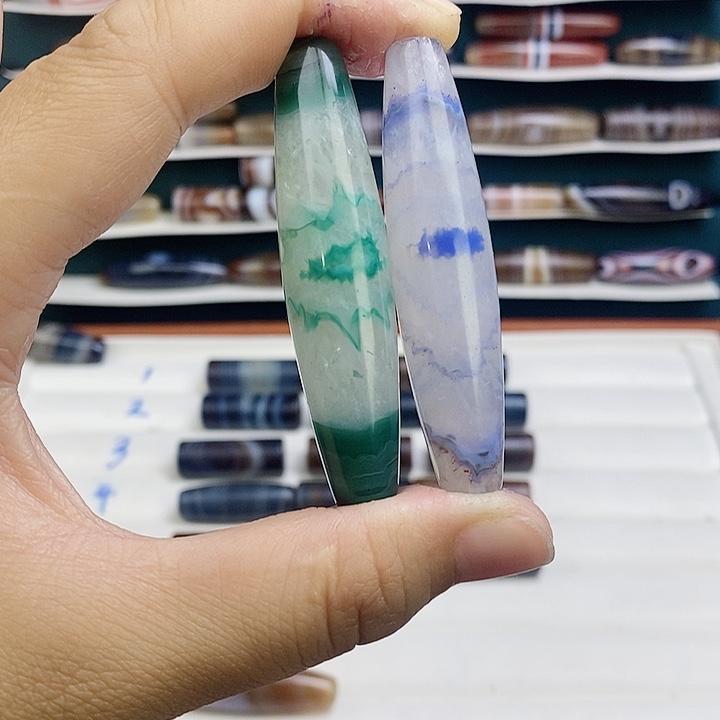 生***玛瑙/玉髓未镶嵌颈饰