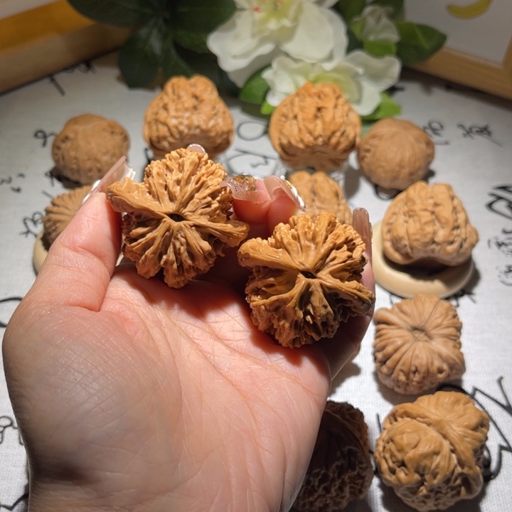 文玩核桃吊坠聪**塔42全品麦穗虎头