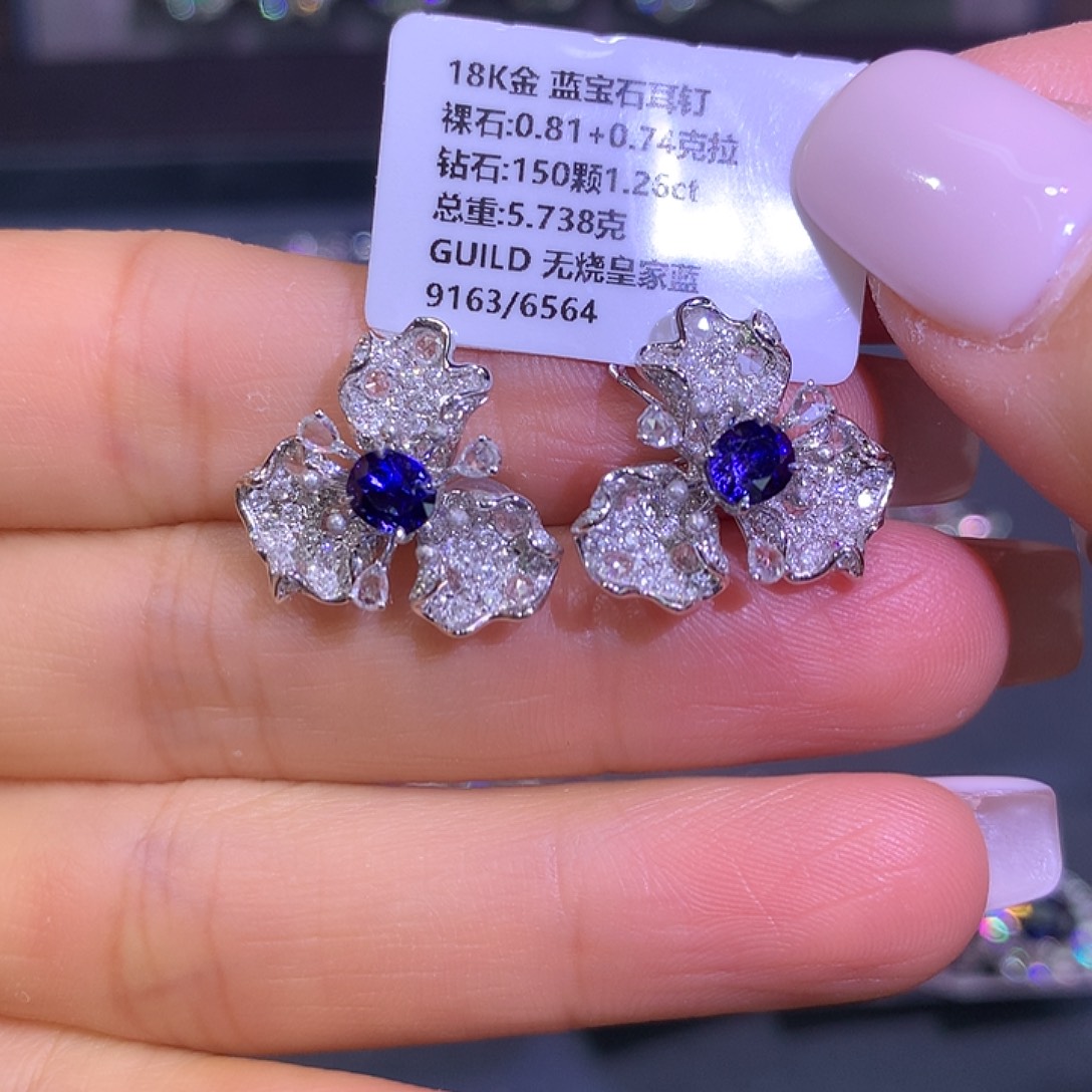 蓝宝石耳饰18K金镶嵌