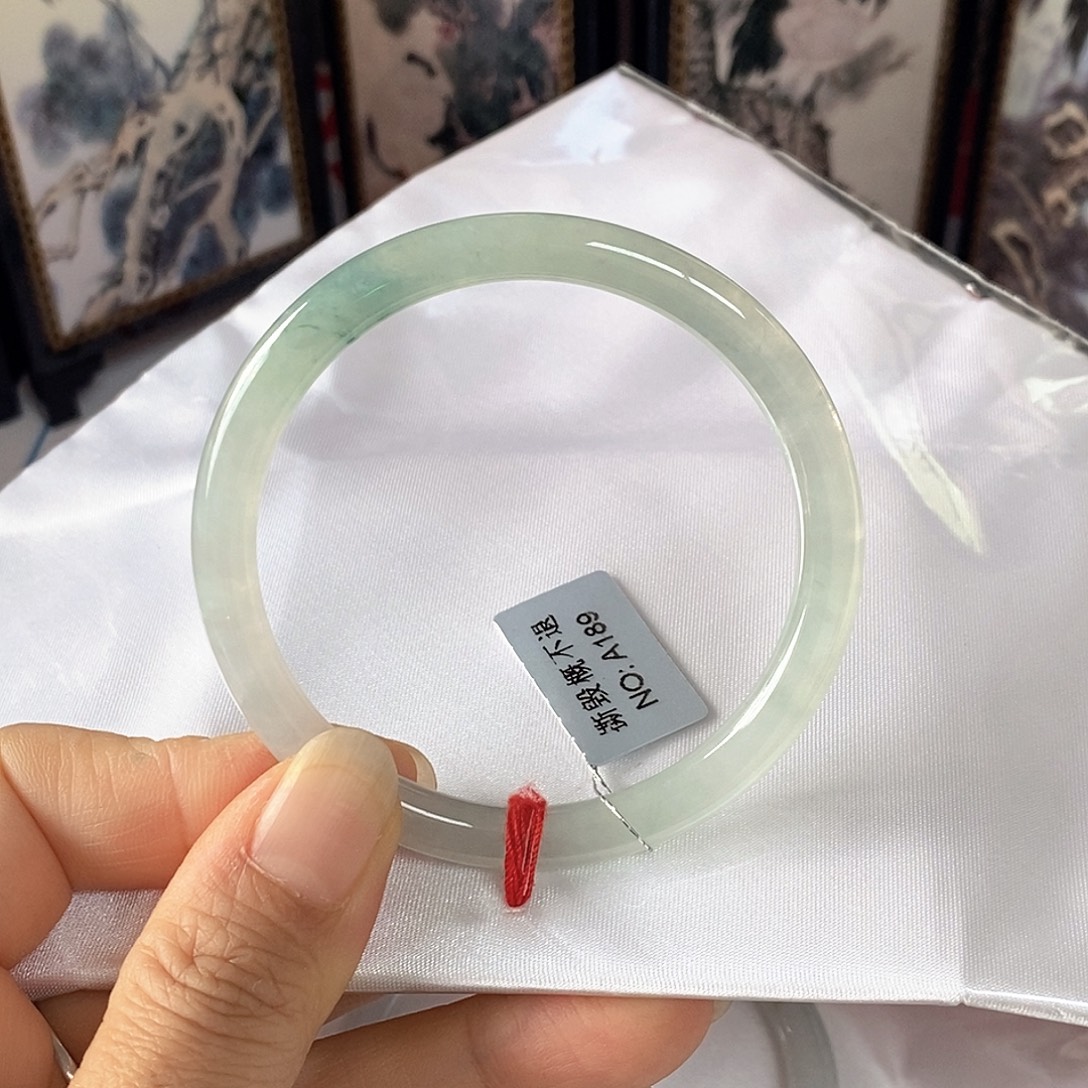 翡翠未镶嵌手镯54