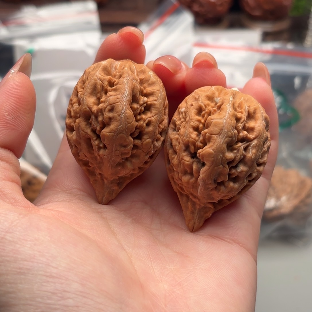 文玩核桃把件小楸千花皮21