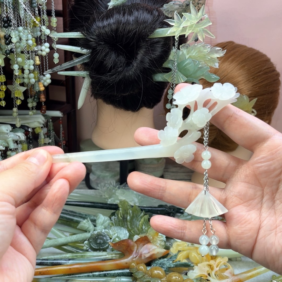 蛇纹石玉发饰未镶嵌长度16厘米左右