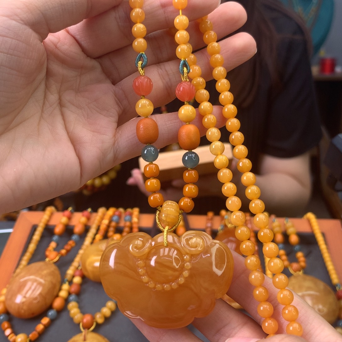 蜜蜡颈饰未镶嵌天然