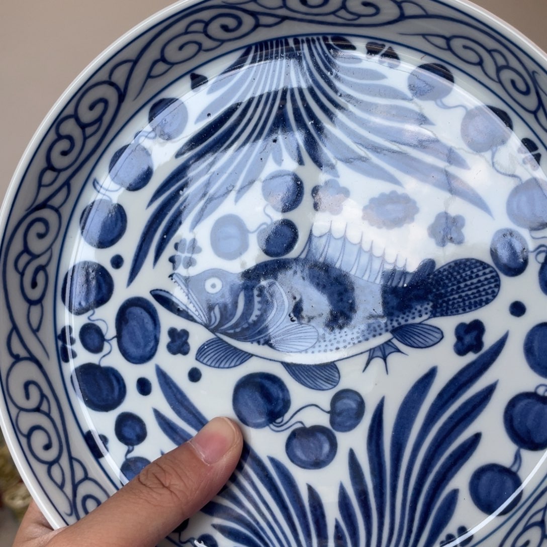 瓷片景德镇青花鱼藻纹大壶承