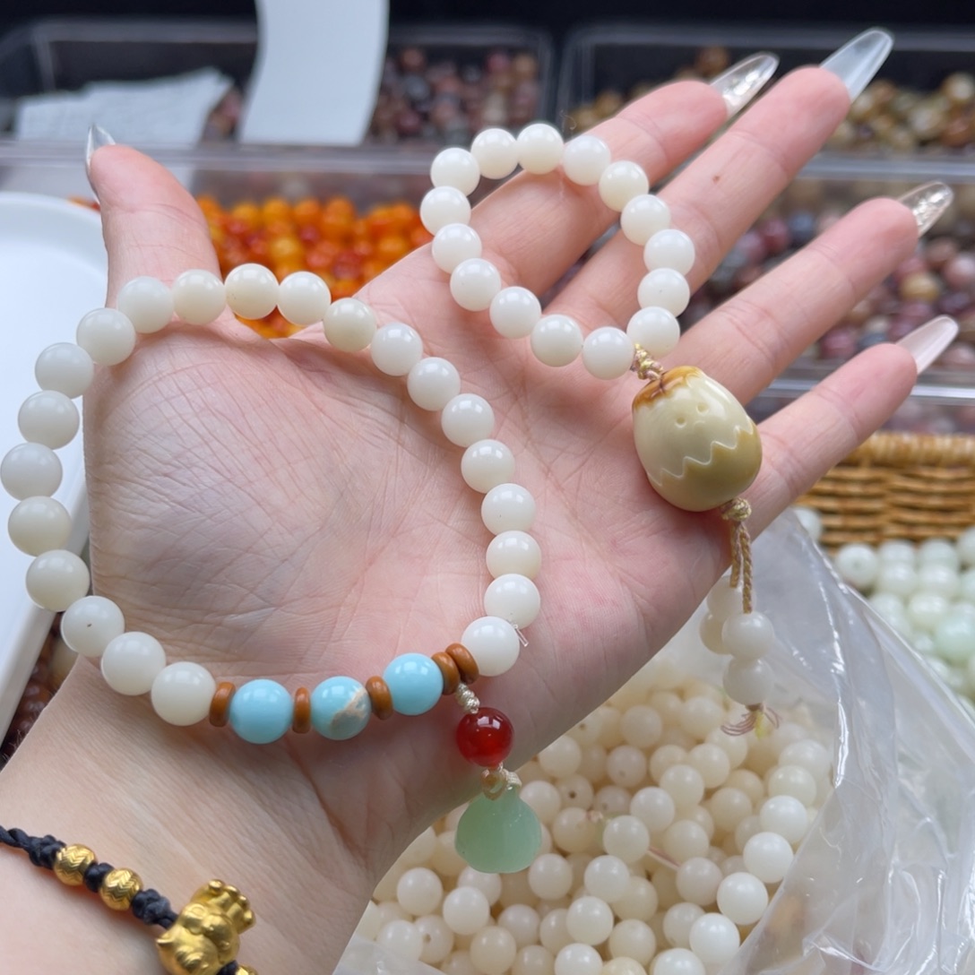 白玉菩提吊坠q8mm/100+10颗纯白圆珠