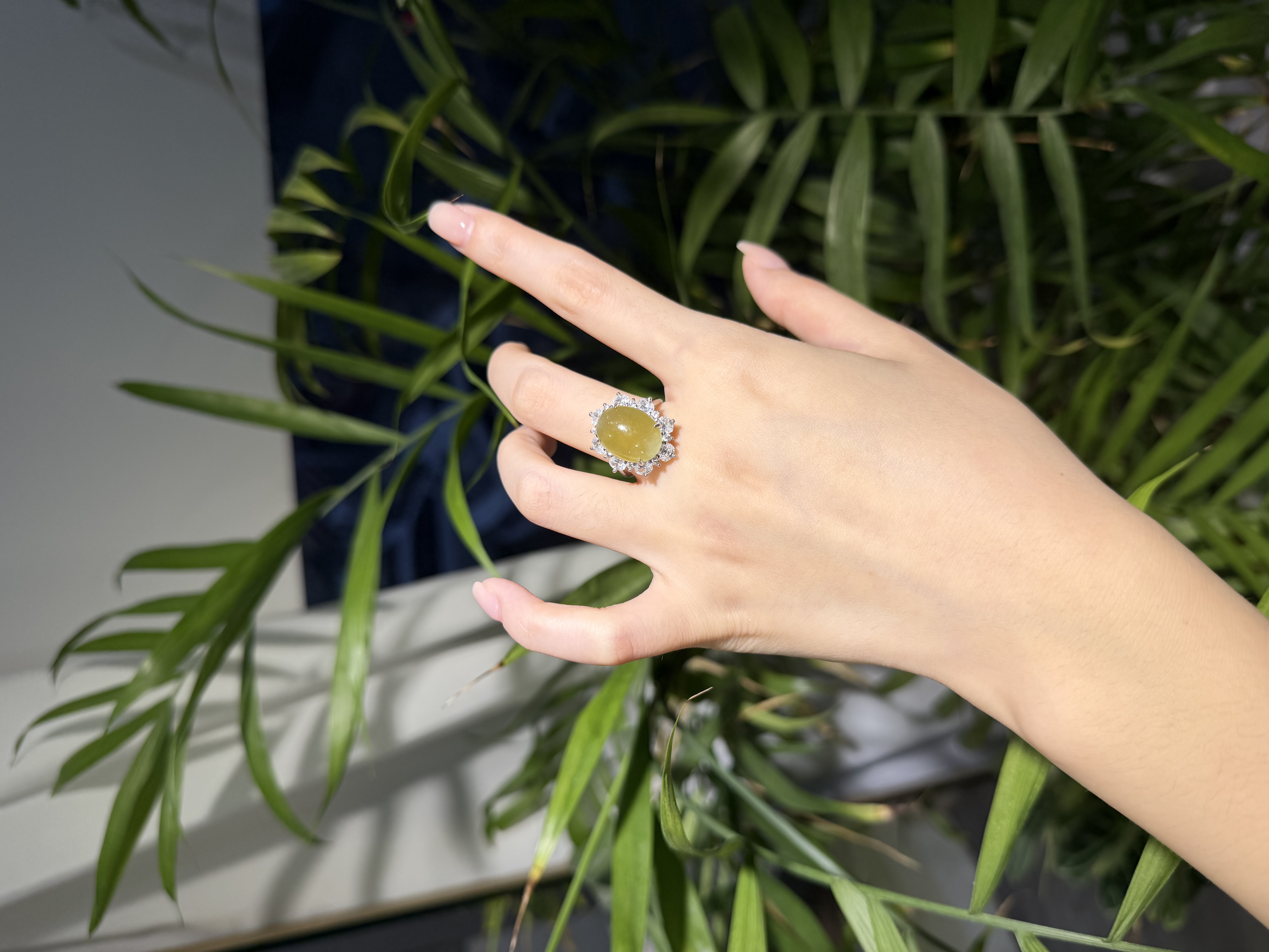 天然缅甸A货翡翠925银镶翡翠戒指镶嵌气质