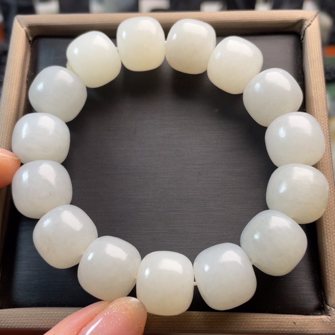 和田玉手串未镶嵌