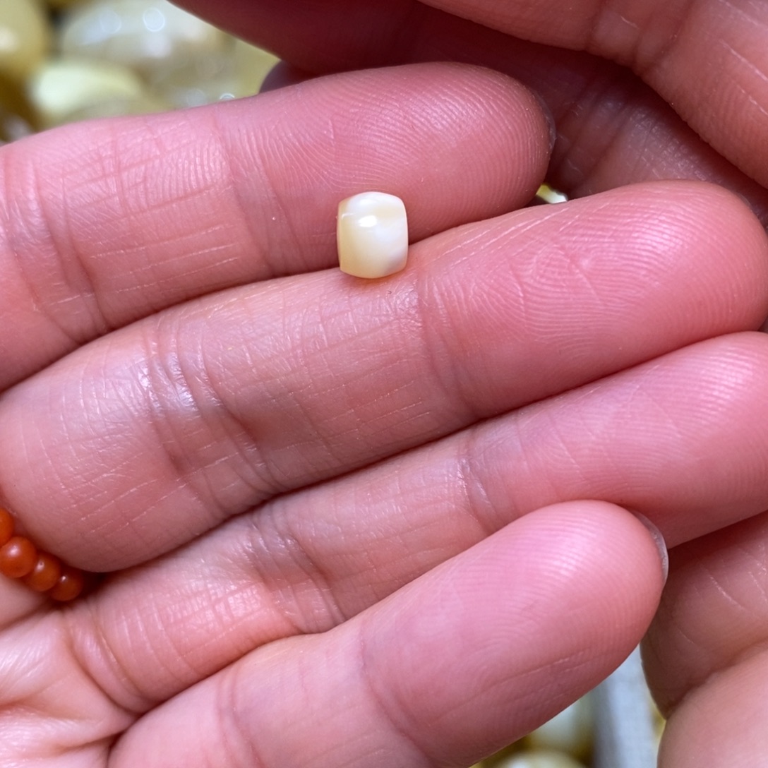 琥珀未镶嵌裸石蜜蜡配珠