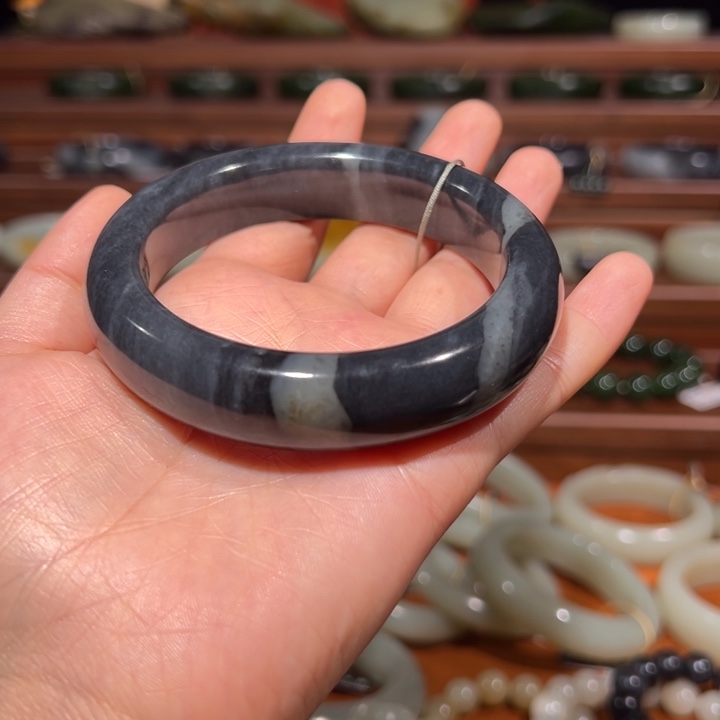和田玉（子料）未镶嵌手镯