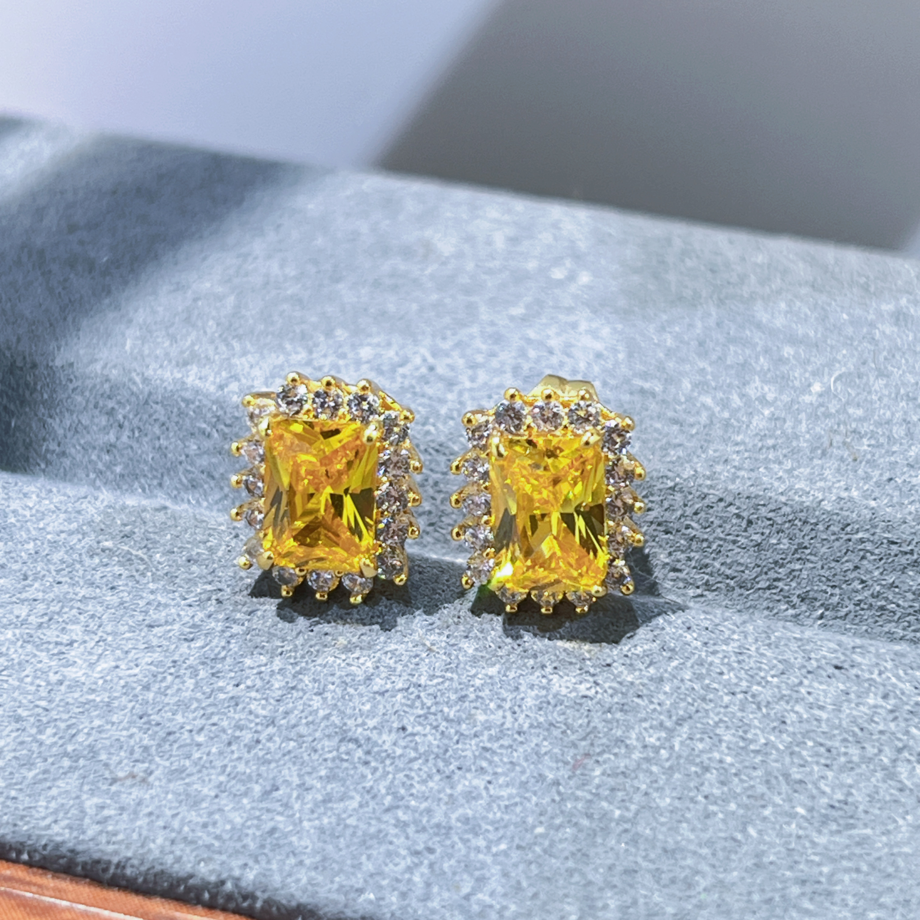 【环球珠宝】高货耳钉-C100