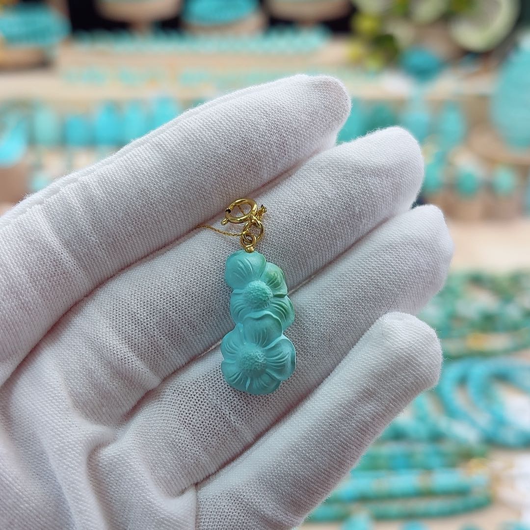 绿松石未镶嵌珠宝奇石