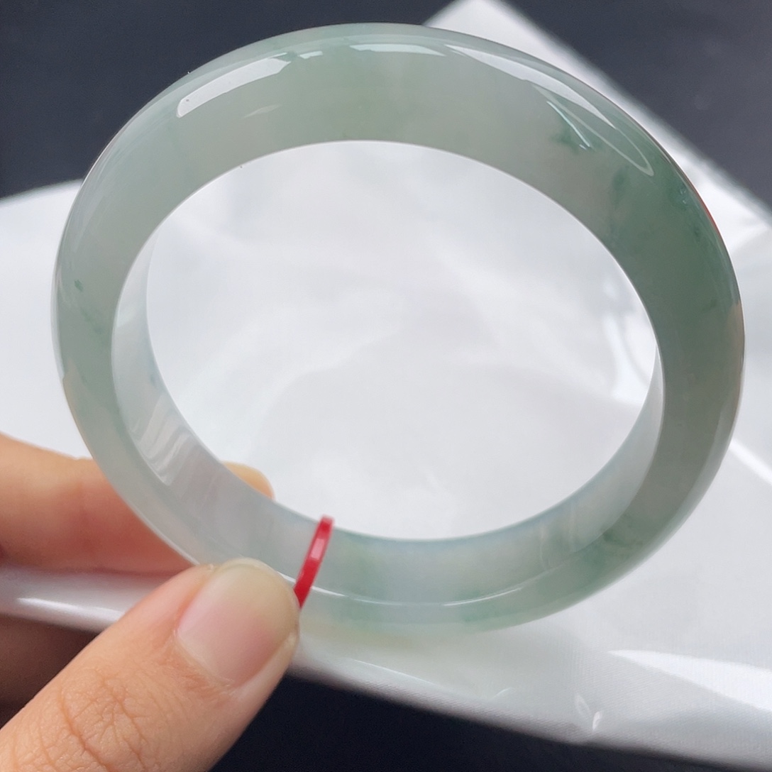 翡翠未镶嵌手镯5657正圈