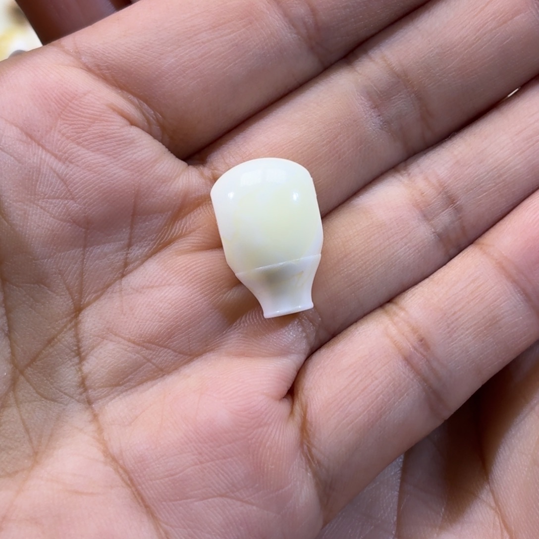 M***e琥珀未镶嵌裸石12.2