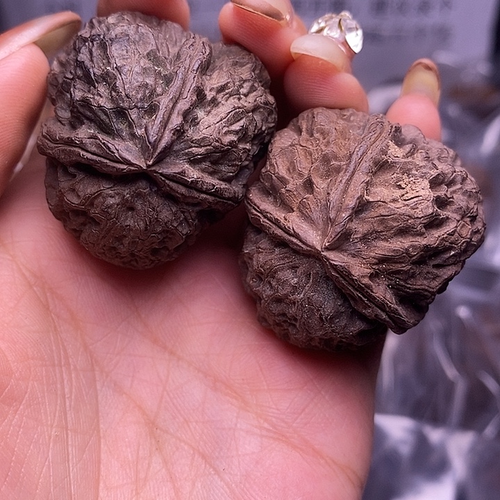 核桃云南野生铁核桃18号37mm