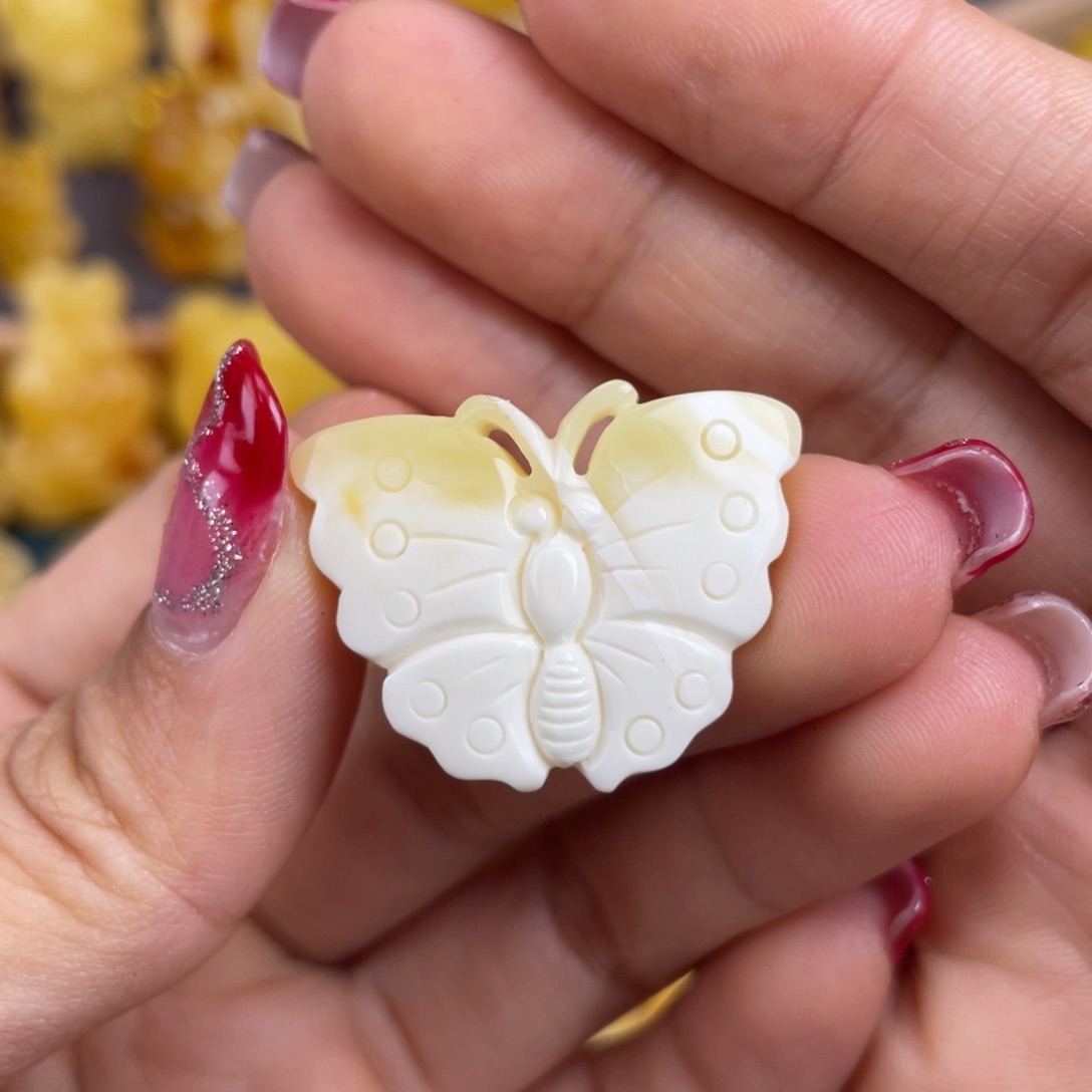 琥珀裸石未镶嵌蜜蜡