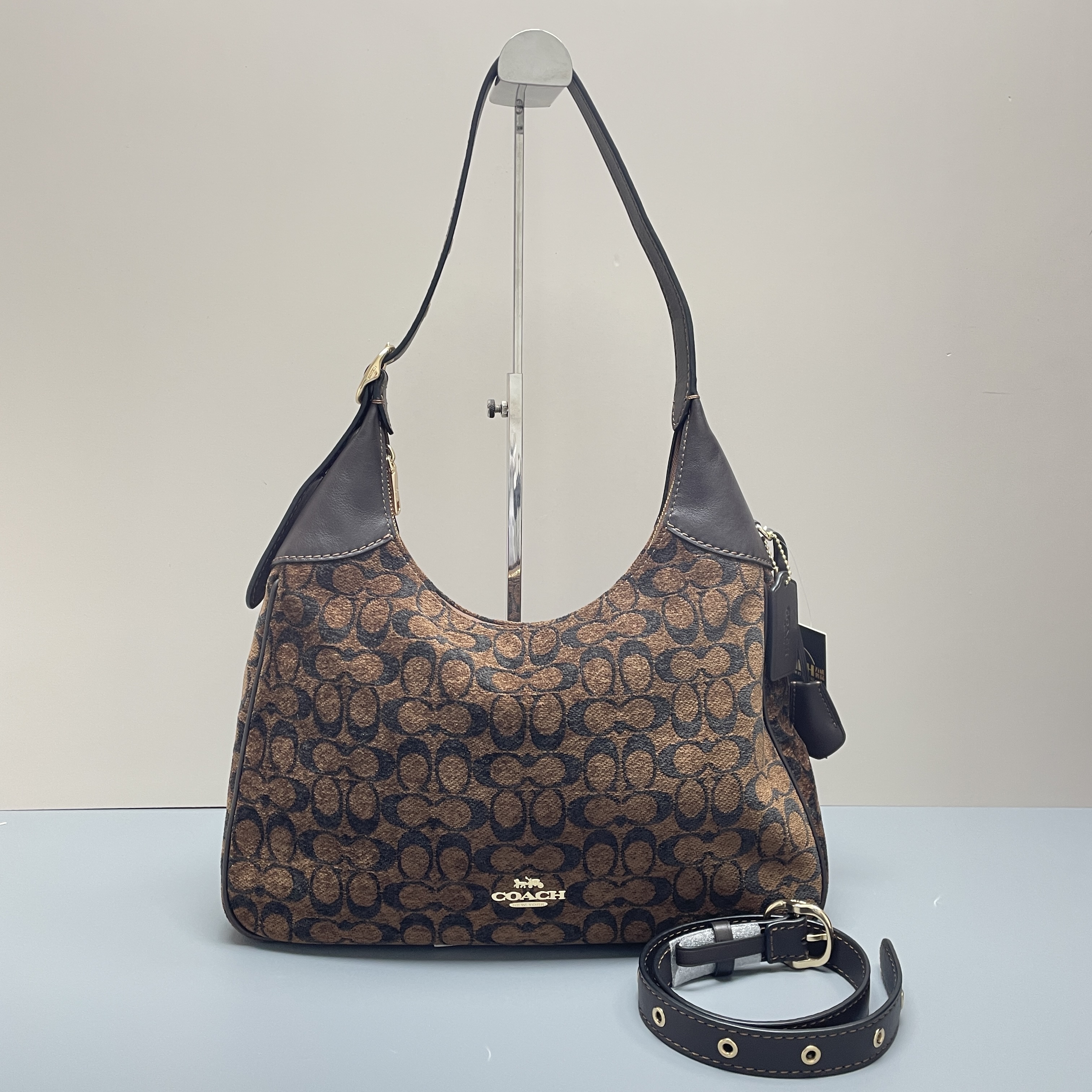 99新 COACH/蔻驰 ella36松露棕织物腋下包36*33*6cmME121812