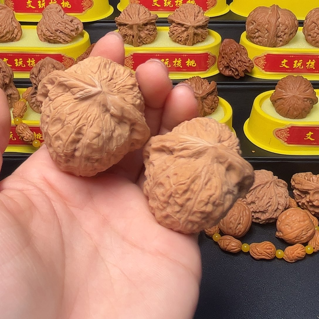 啵***儿核桃南瓜墩44文玩核桃