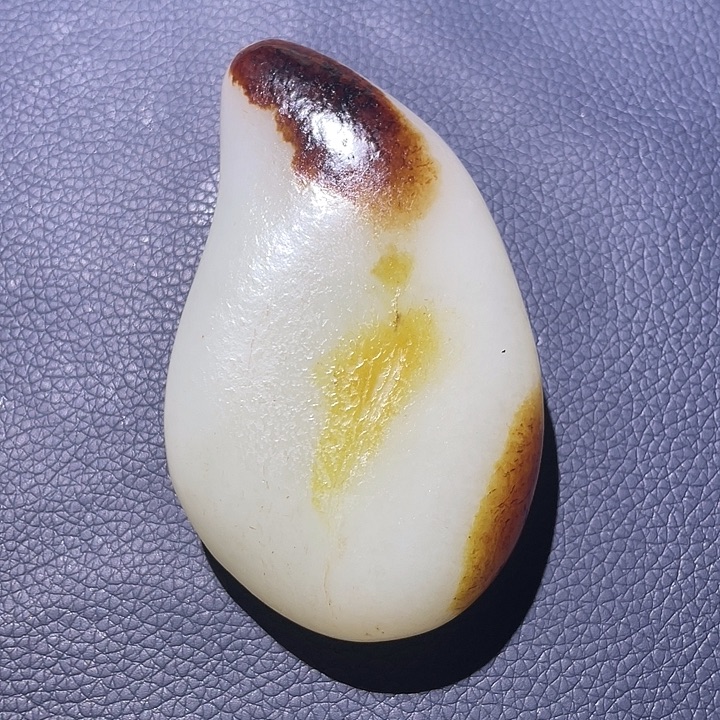 未镶嵌和田玉把件