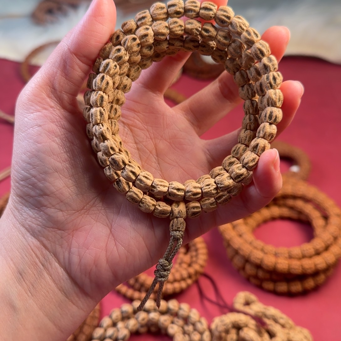 吊坠柏香籽/百香籽多棱方块