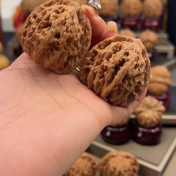 文玩核桃把件44 虎头u-017