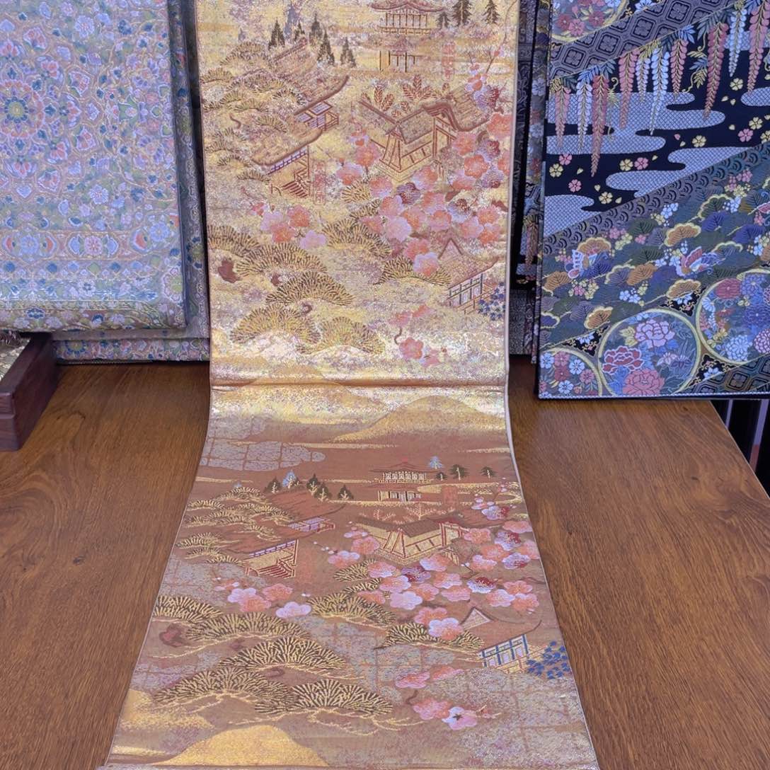 织绣金织银阁寺风景