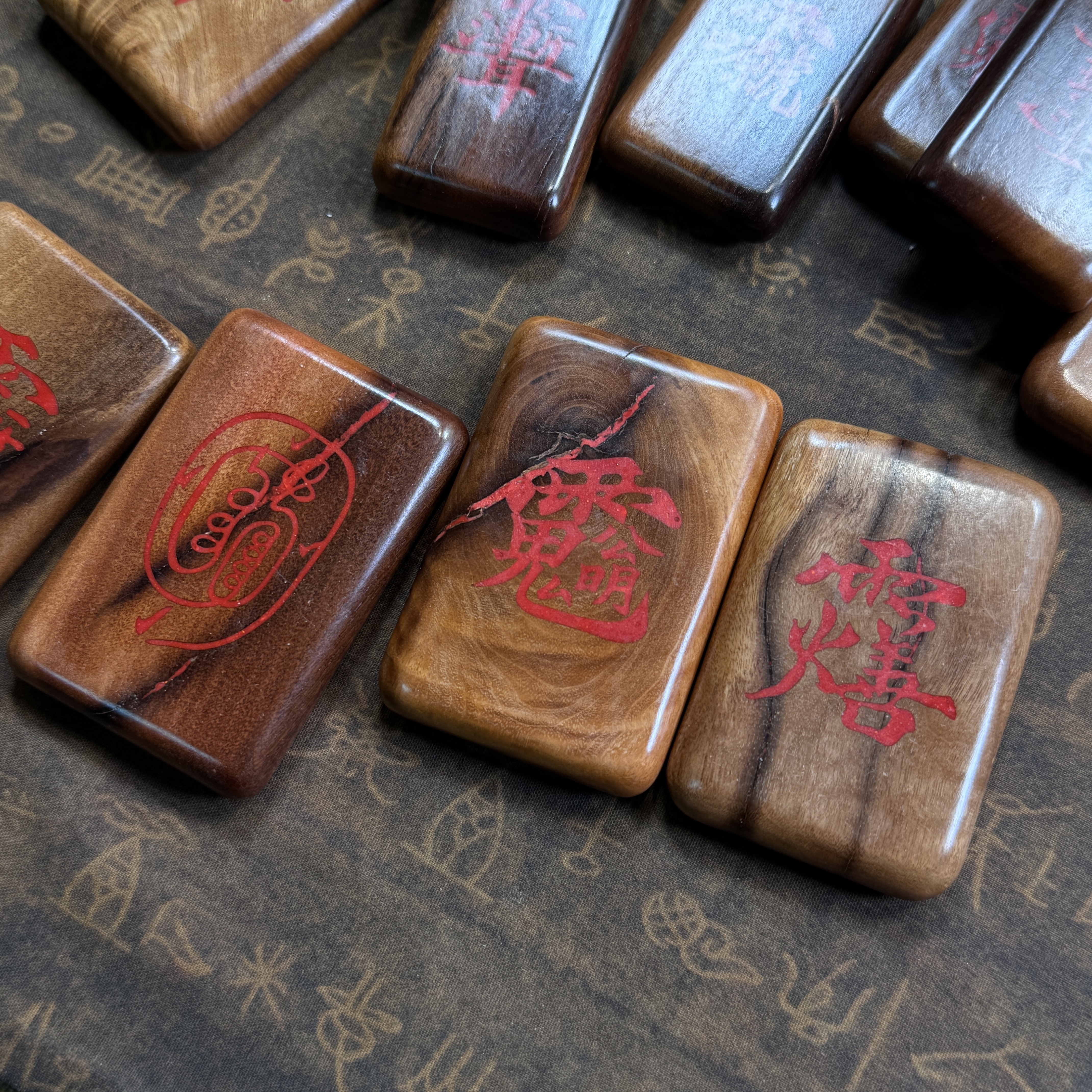 讳字吊坠  雕刻讳字手工密封朱石少雷劈枣树活取制作