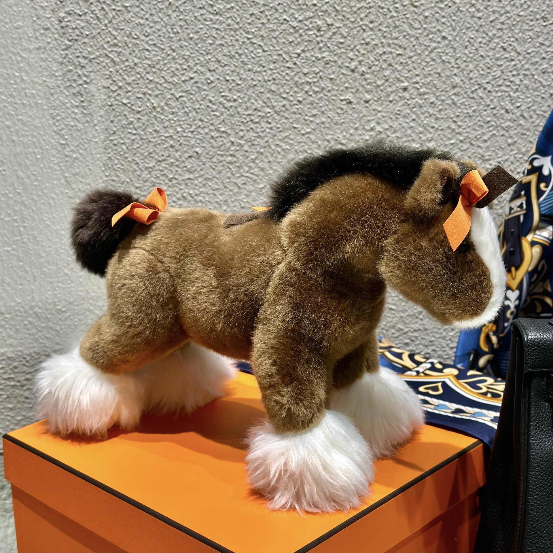 95新 Hermes/爱马仕 毛绒马公仔摆件38cm