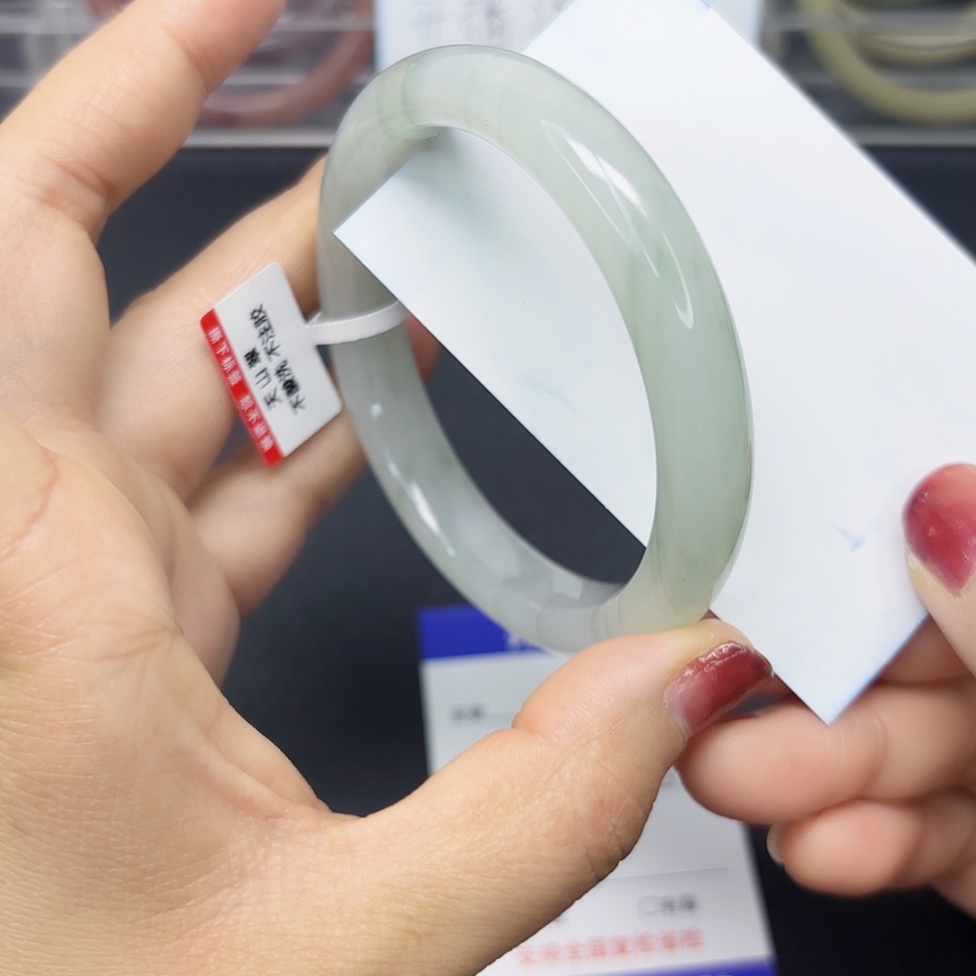 石英质玉未镶嵌手镯7/60