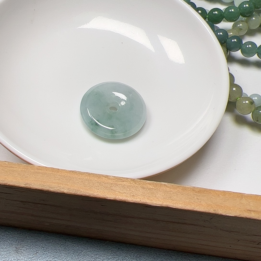 【闪购商品】未镶嵌翡翠手链芙*王