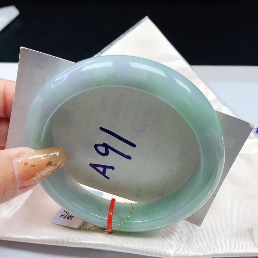 【闪购商品】翡翠手镯未镶嵌 正圈59+
