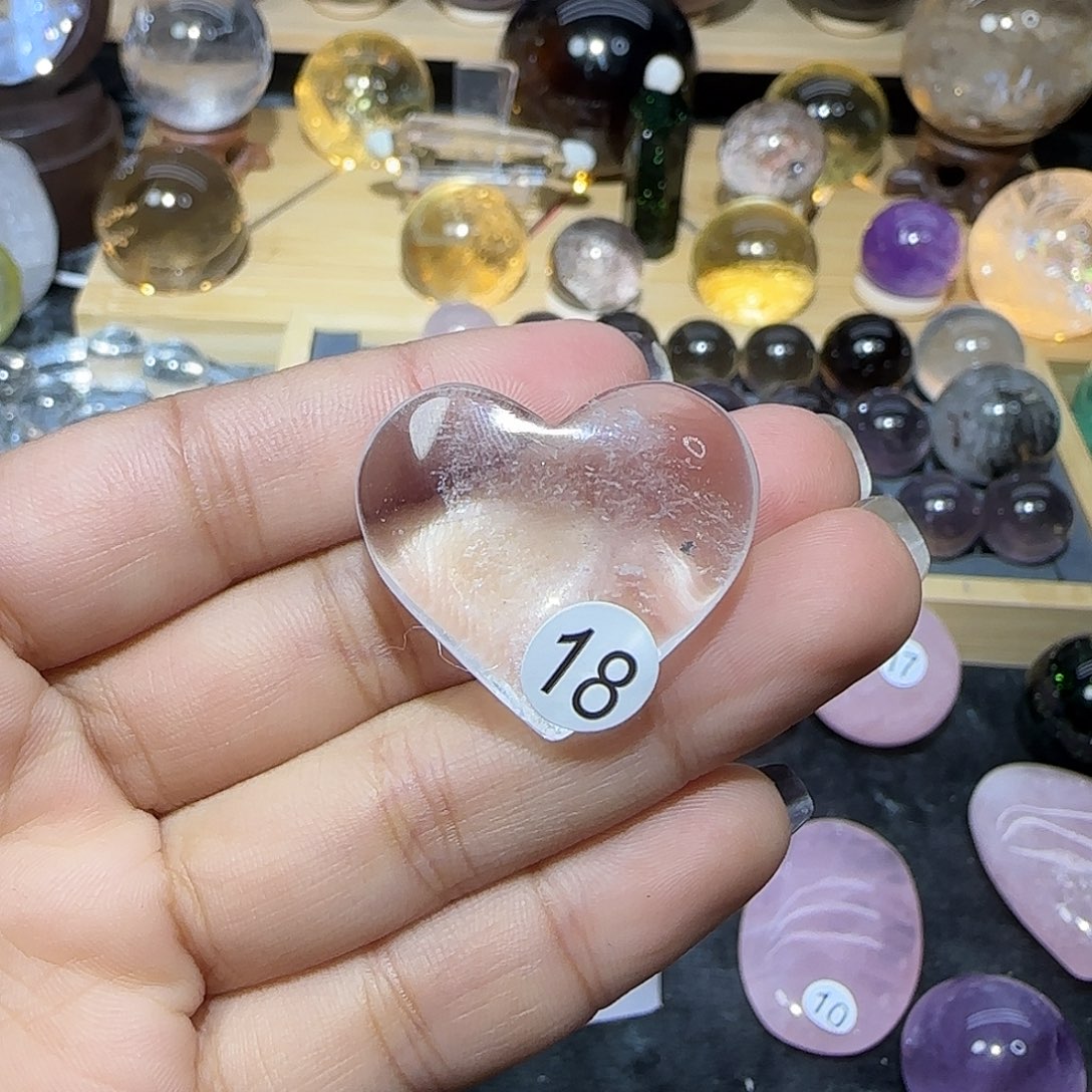 水晶未镶嵌珠宝半成品18