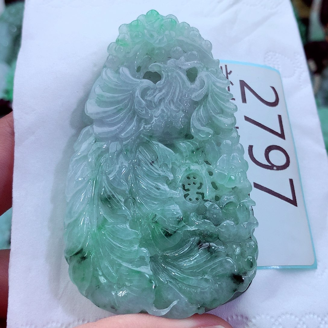 吊坠(不含链)未镶嵌翡翠
