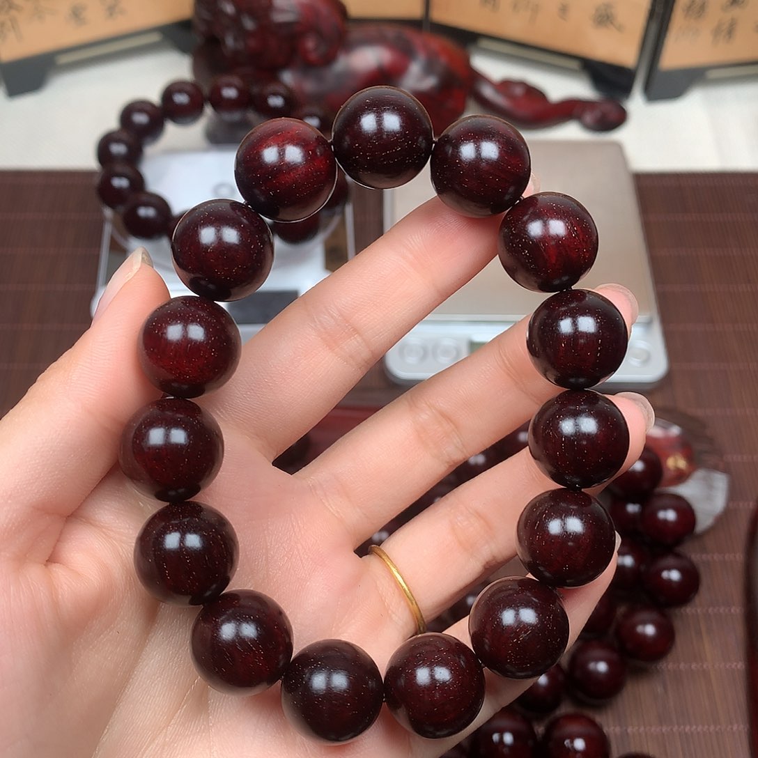 檀香紫檀（小叶紫檀）A****）1.5