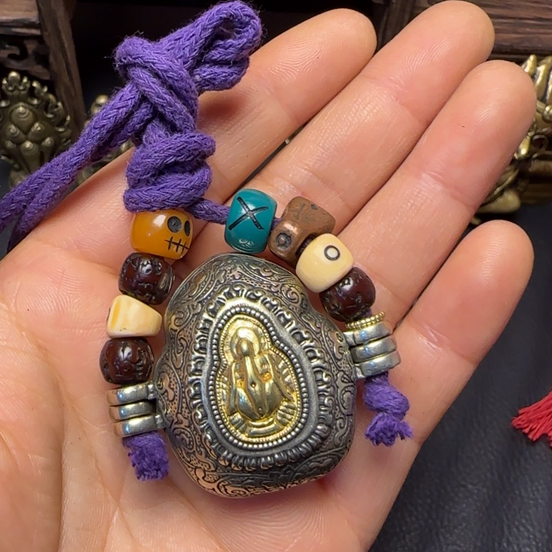 格***Y泥塑藏传牌子……藏传牌子