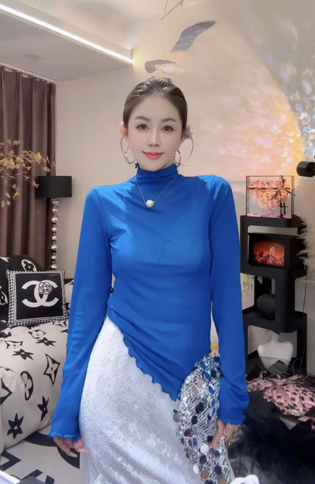 L.X~半高领内搭打底衫女2025新款木耳边早秋洋气白色百搭上衣6880